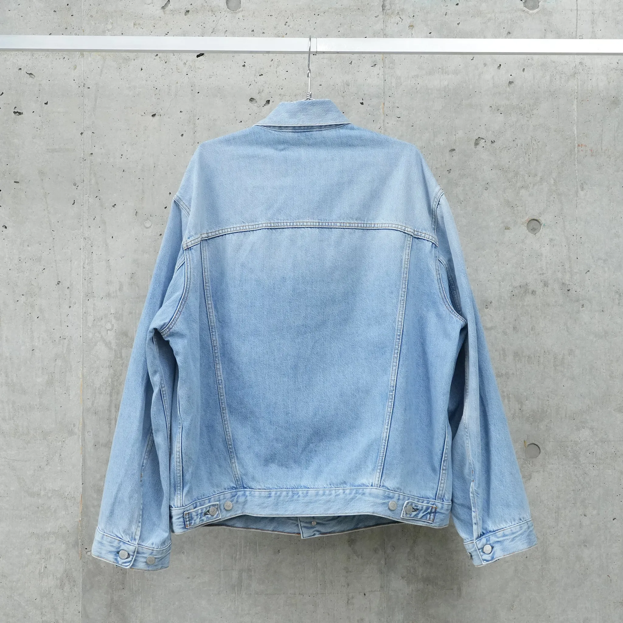 OUTERWEAR / 228:LIGHT BLUE