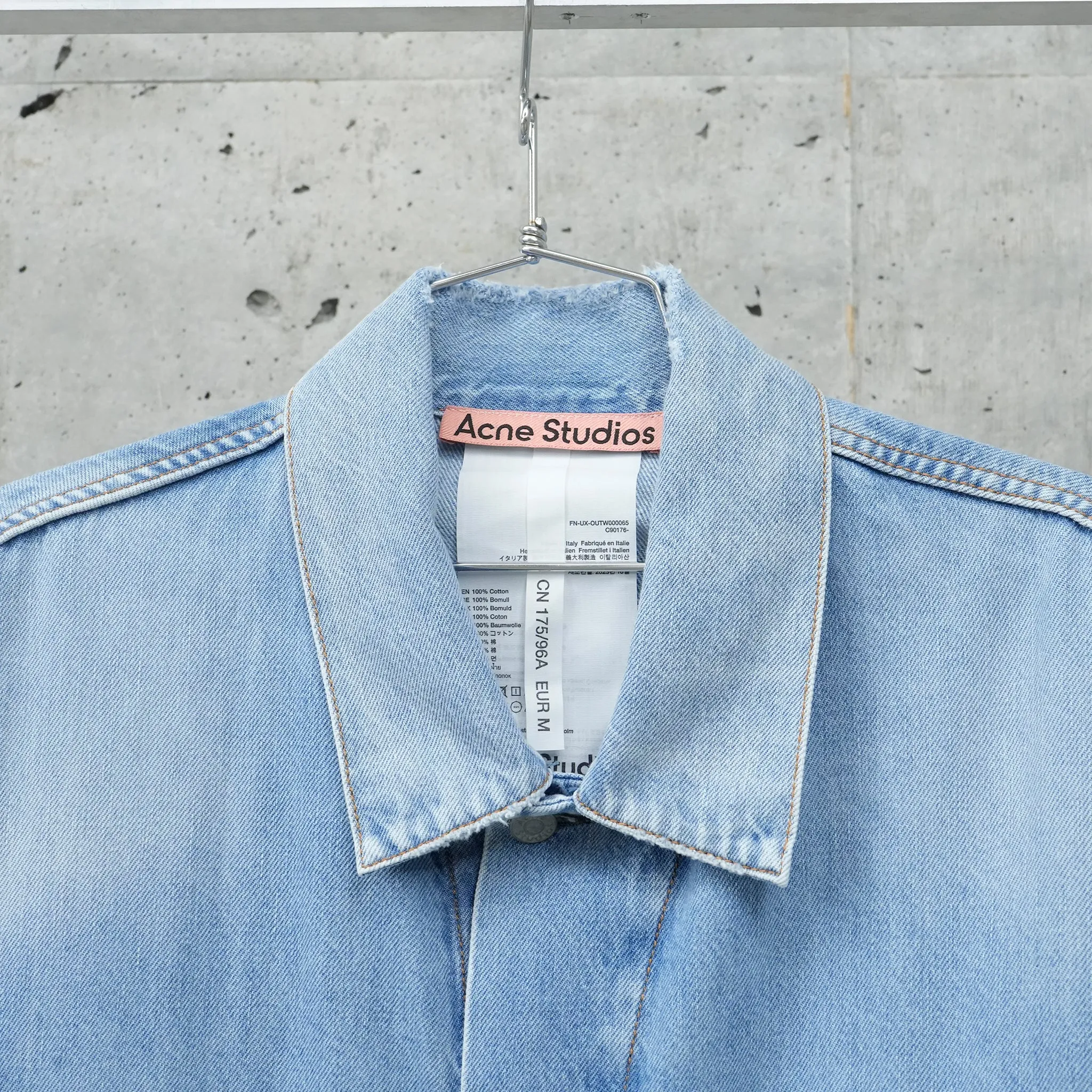 OUTERWEAR / 228:LIGHT BLUE