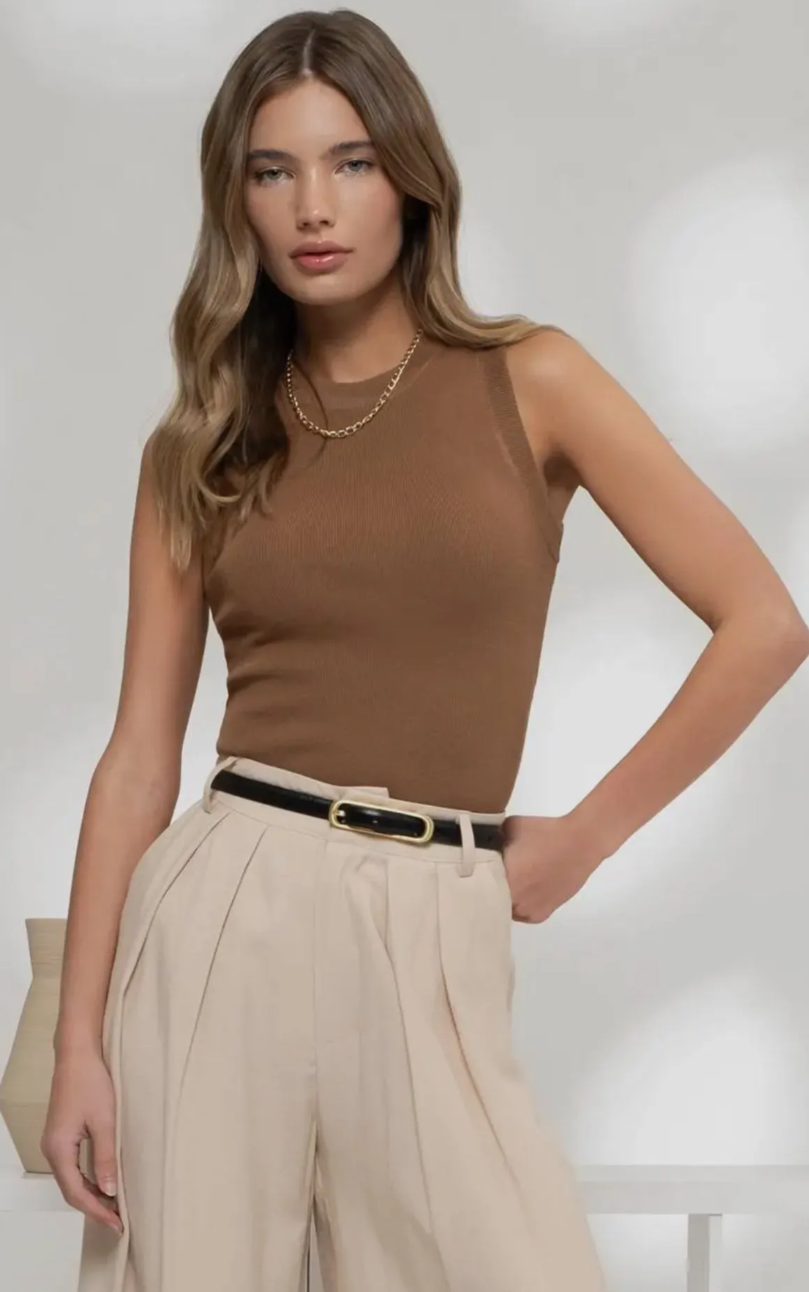 Sleeveless Round Neck Sweater Knit Top